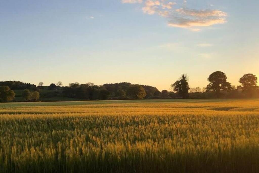 Brownhills Villa Eaton  Bagian luar foto
