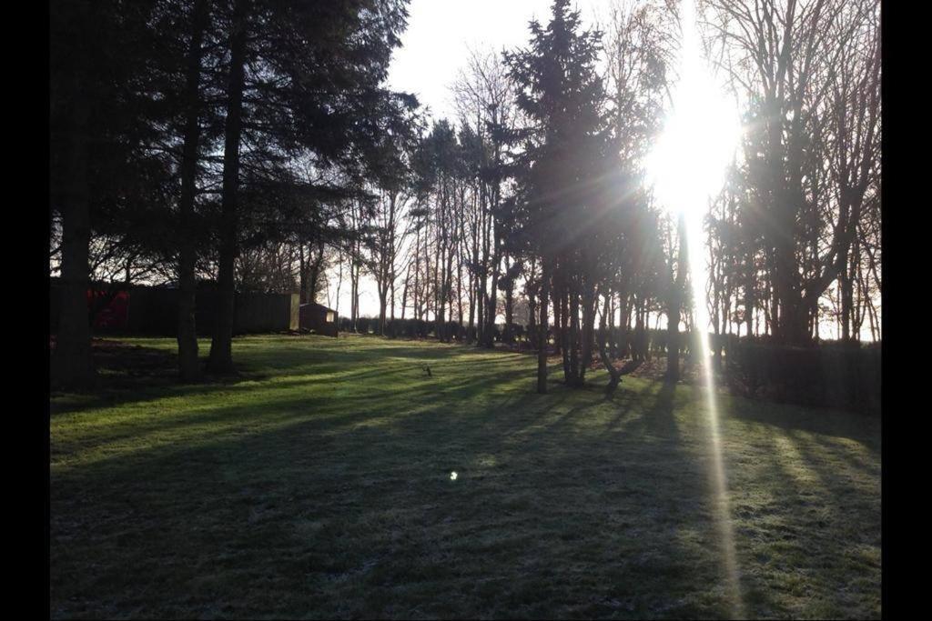 Brownhills Villa Eaton  Bagian luar foto