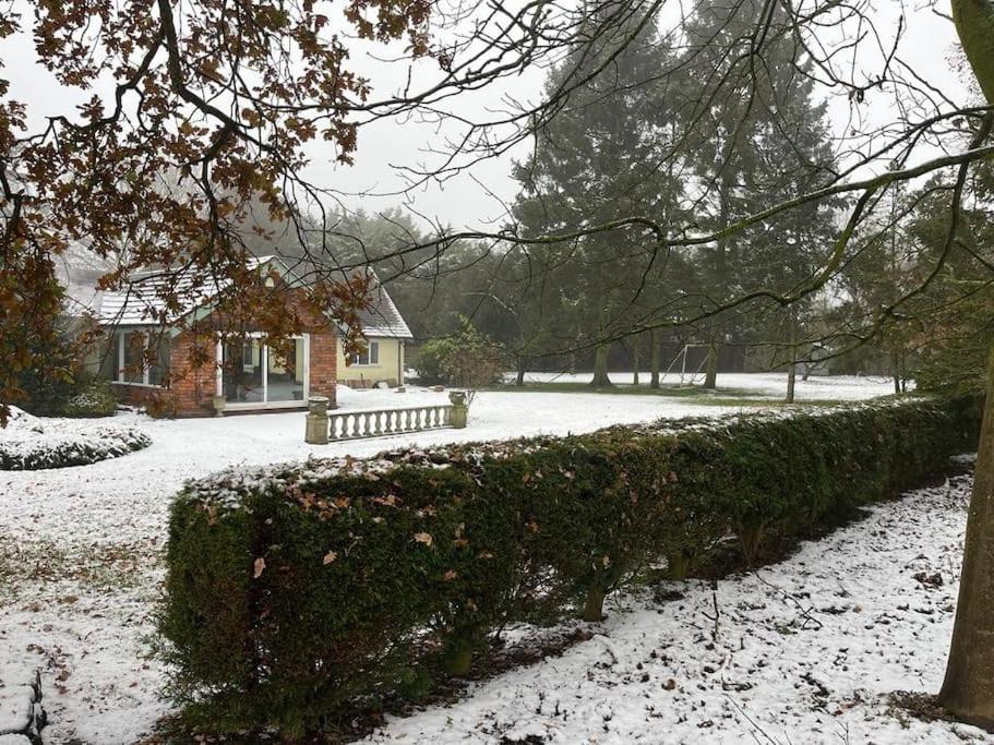 Brownhills Villa Eaton  Bagian luar foto